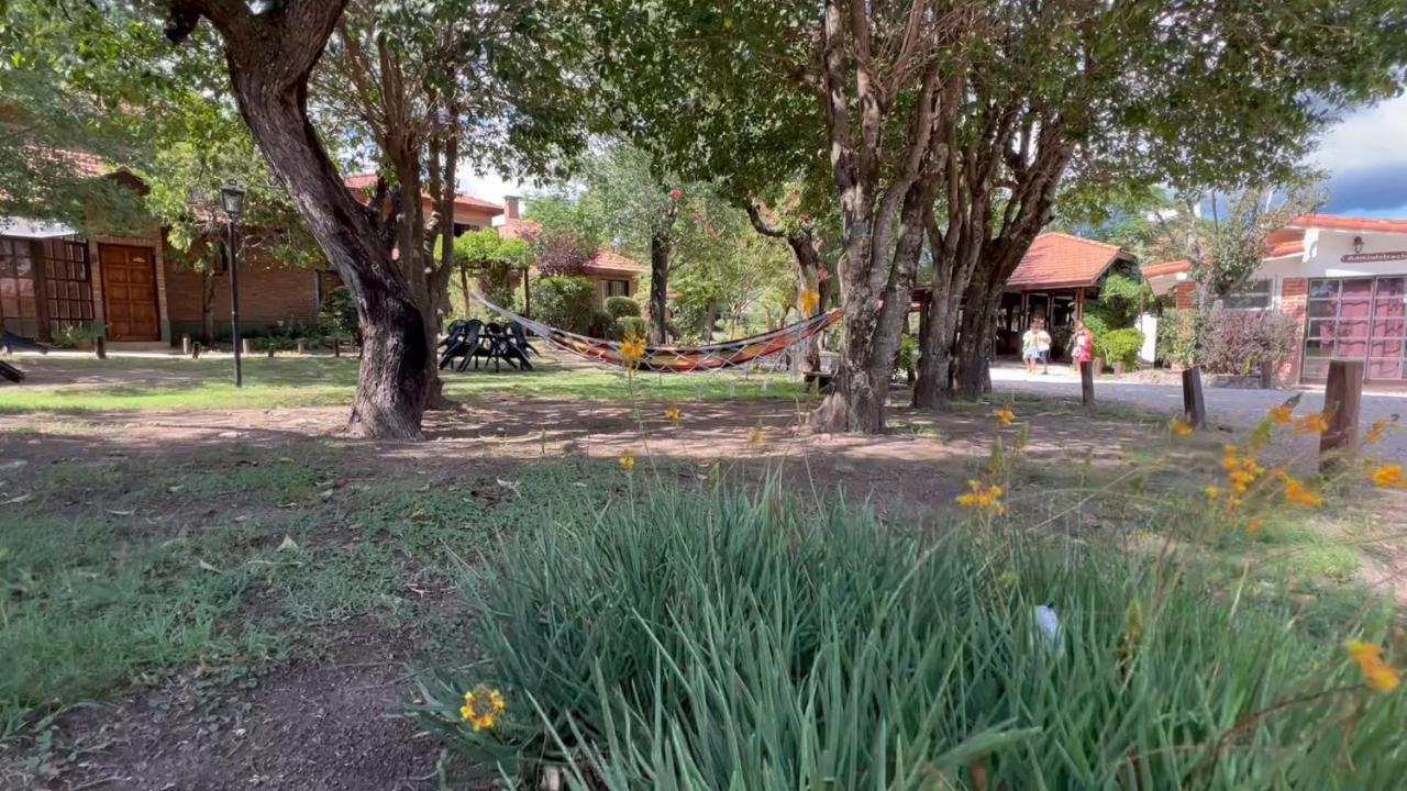 Cabanas Agua Que Brilla Mina Clavero Exterior foto